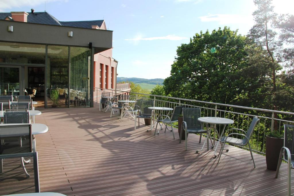 Hotel Cvilin Крнов Экстерьер фото